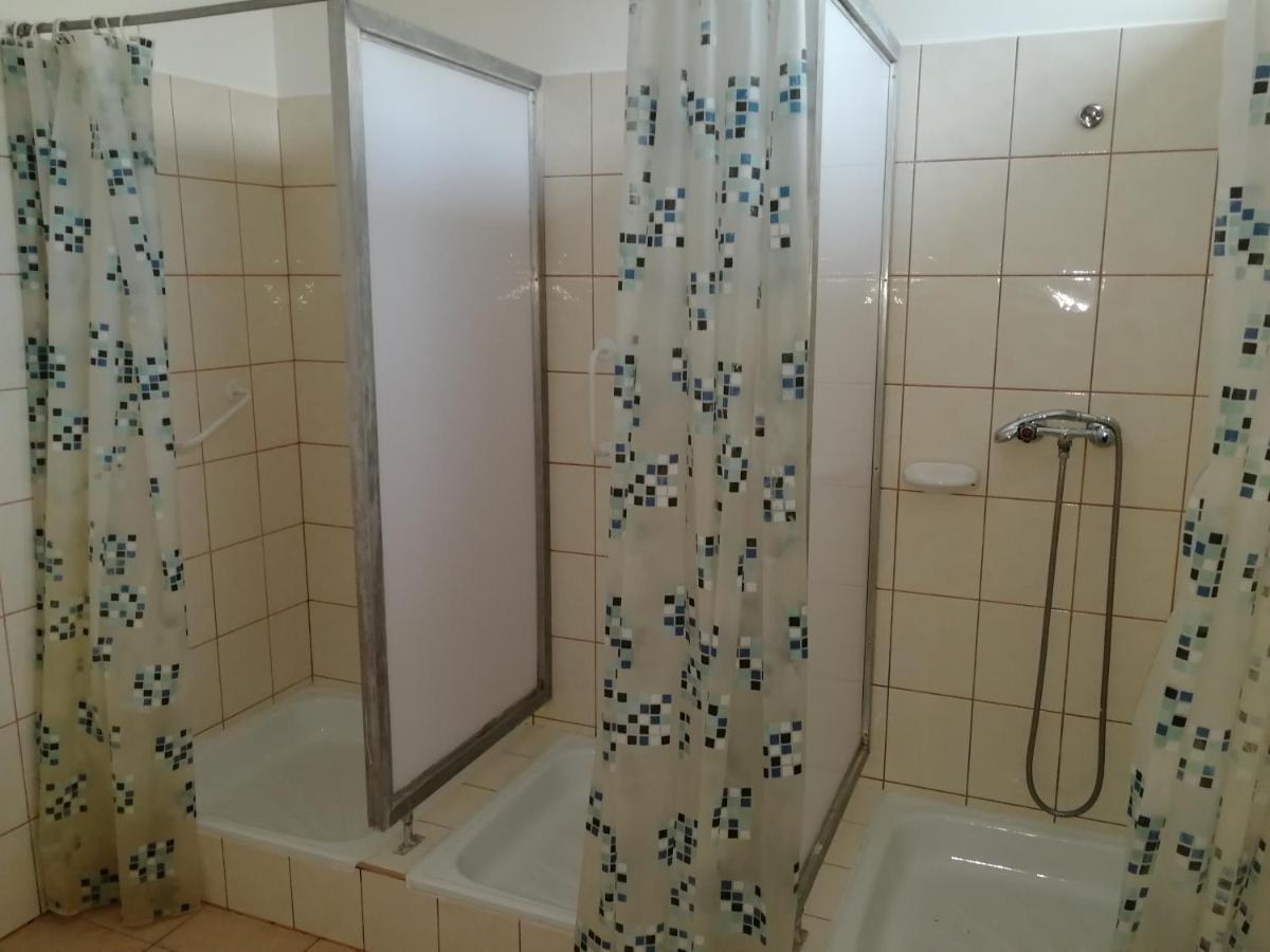 Napsugár Szálló Baja Exterior foto