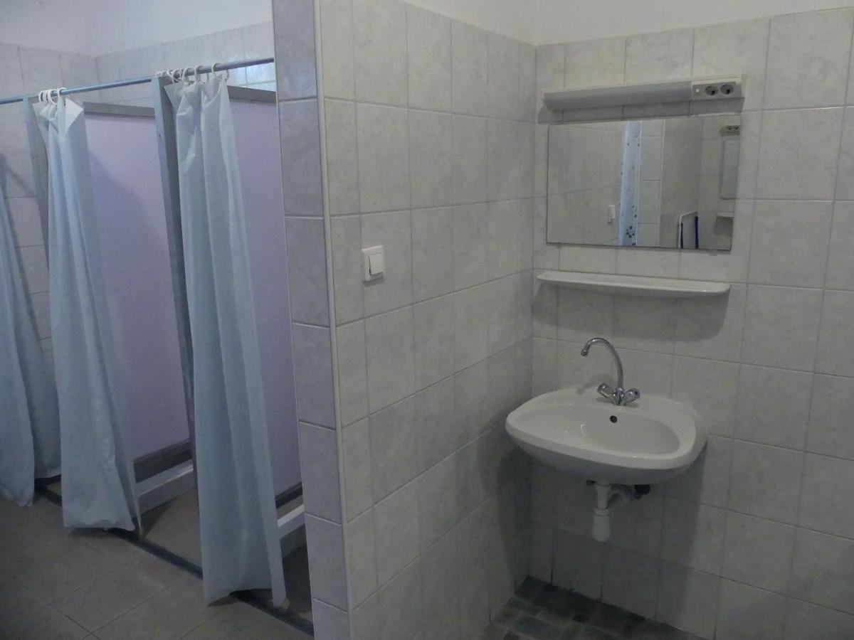 Napsugár Szálló Baja Exterior foto